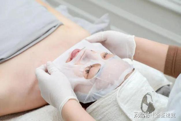 上海臻颜荟医疗美容解密肌泛亚电竞平台肤老化：抗衰老护肤品的真相