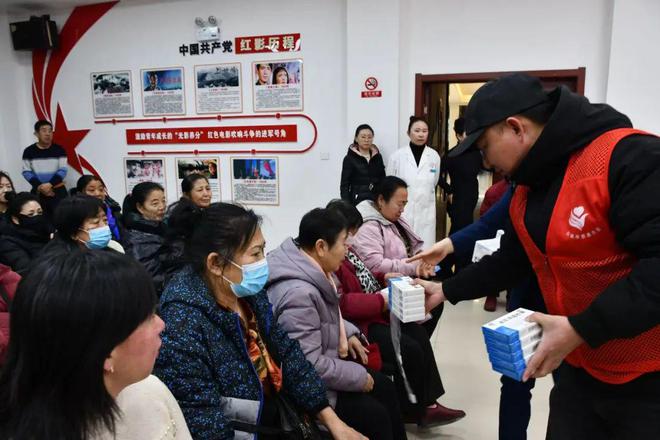 白城市开展泛亚电竞app“健康科普进基层 爱心义诊暖民心”送健康进基层系列活动(图2)