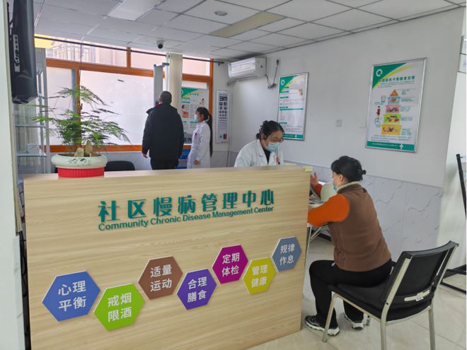 泛亚电竞筑牢群众健康防线让健康守护触手可及(图3)