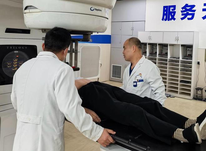 泛亚电竞网址手术联合放射治疗不给瘢痕疙瘩留“肌”会