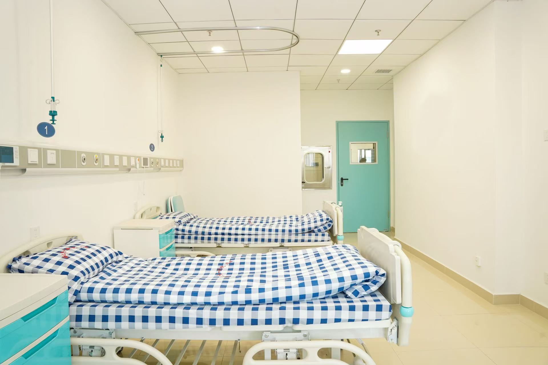 检查治疗不出楼安医大一附院感染病科病房整泛亚电竞平台体搬迁至北区
