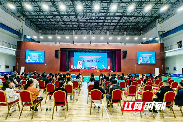 泛亚电竞平台医疗服务提升年丨永州市第四人民医院走进湖南省永州监狱开展第一目击者急