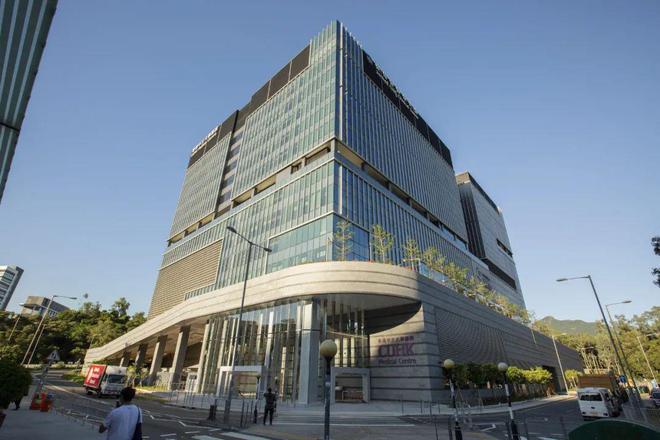 泛亚电竞官网香港私营医疗收费混乱同一个手术费用差别竟这么大(图4)