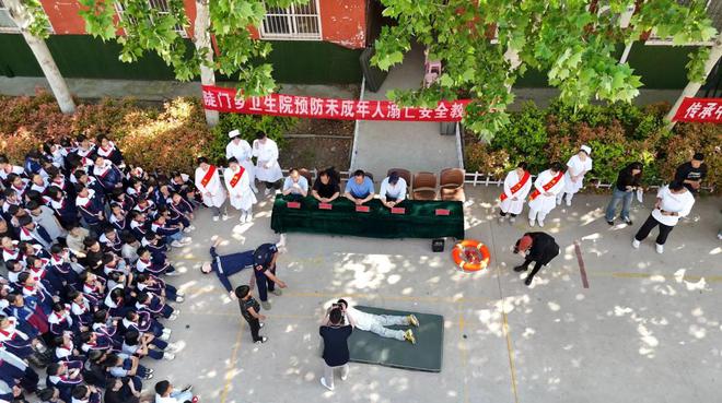 泛亚电竞官网医校联动：播撒急救与中医知识的希望种子(图3)